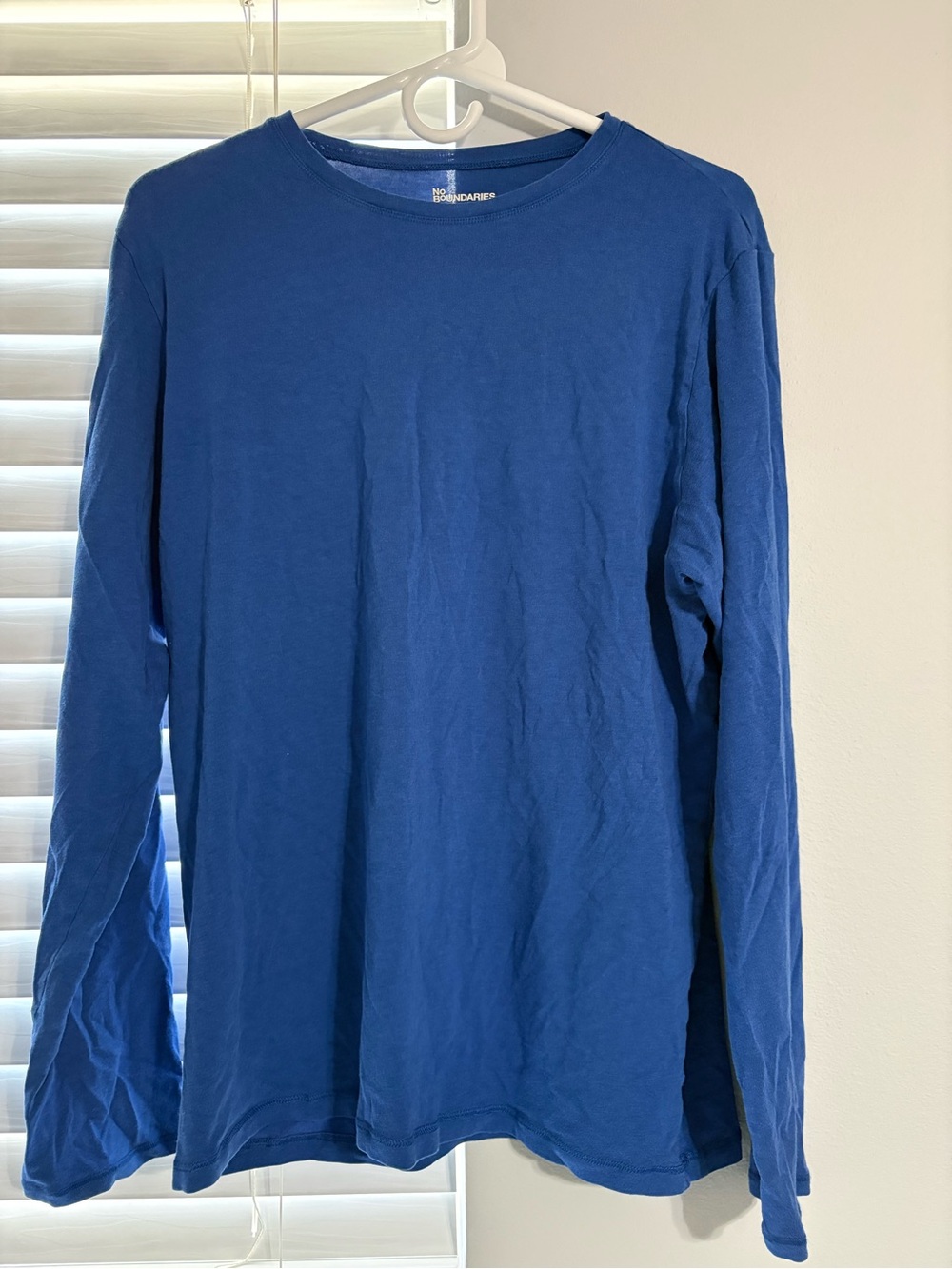 Classic women’s Long-Sleeve Crewneck Shirt - Blue